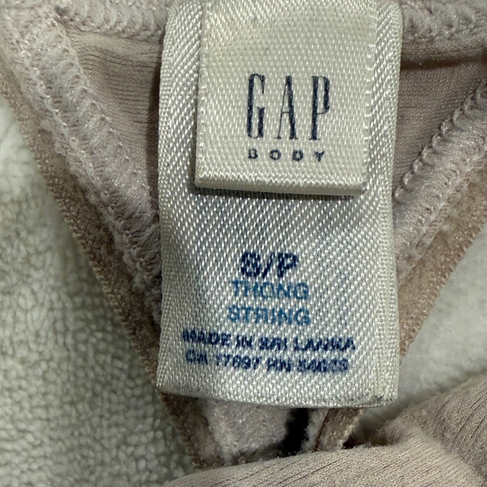 GAP Body Neutral Thong Set - Picture 2 of 3
